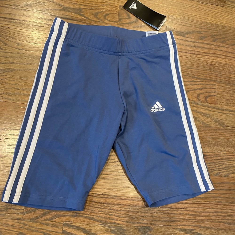 NWT* Womens’ Adidas bike shorts